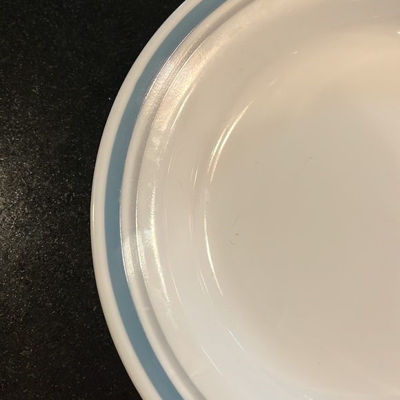 Corning Corelle "Indigo" Rimmed Cereal / Soup bowls. (Set of 2). - Picture 4 of 9